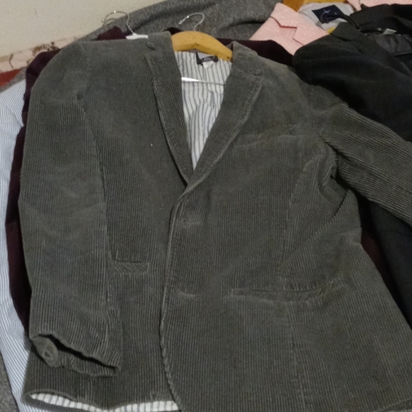 Blazers - Picture 5 of 8